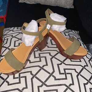Steve Madden low Platforms